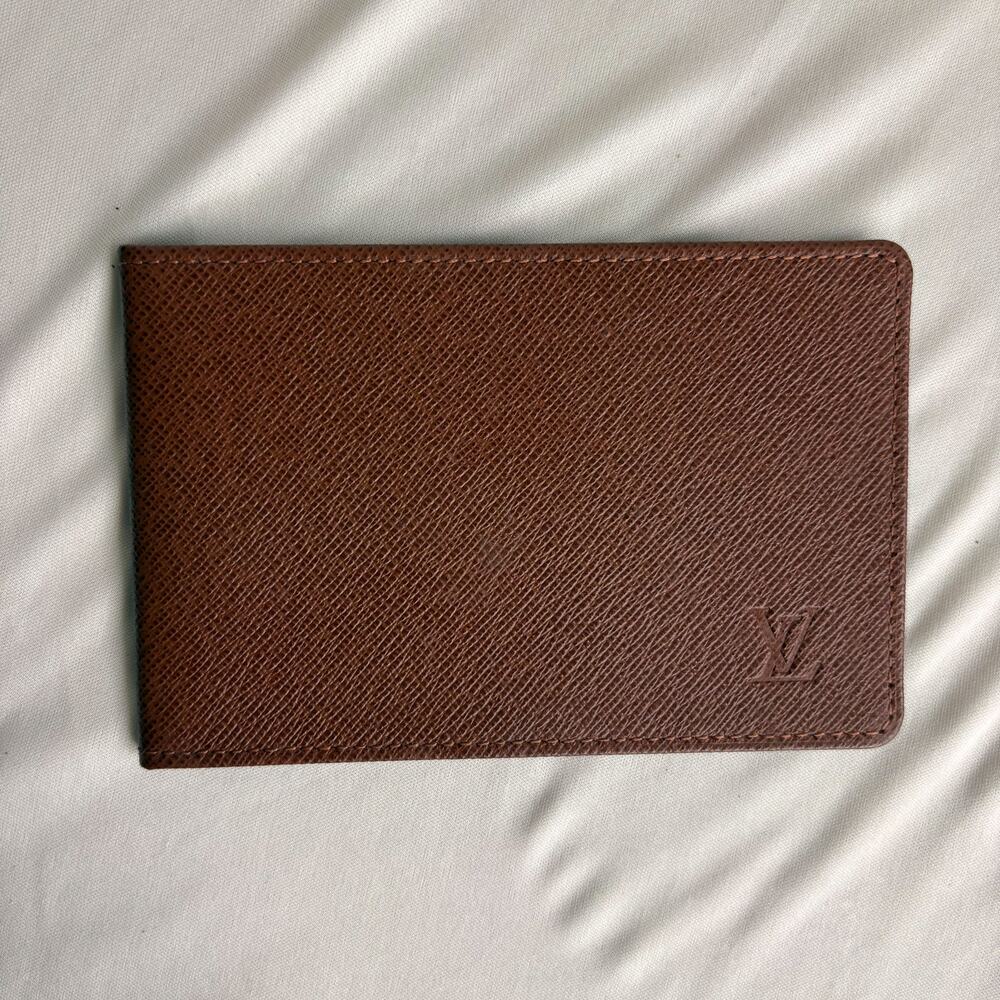 Louis Vuitton Brown Taiga Leather Card/ID Holder